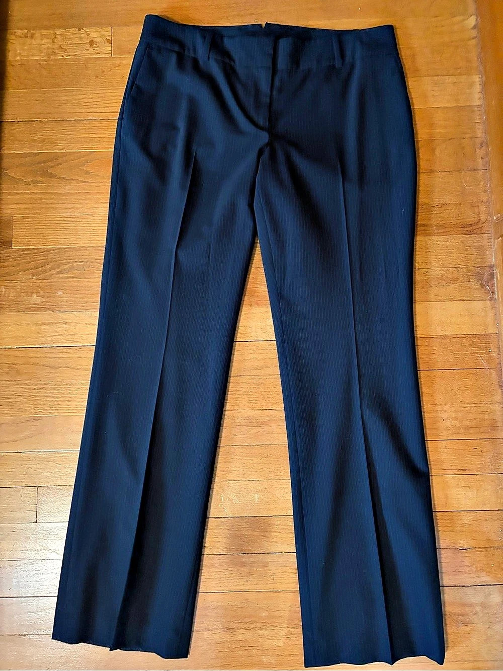 Ann Taylor Women's Pinstripe Trousers in Navy Blue Like New Size 12 Regular